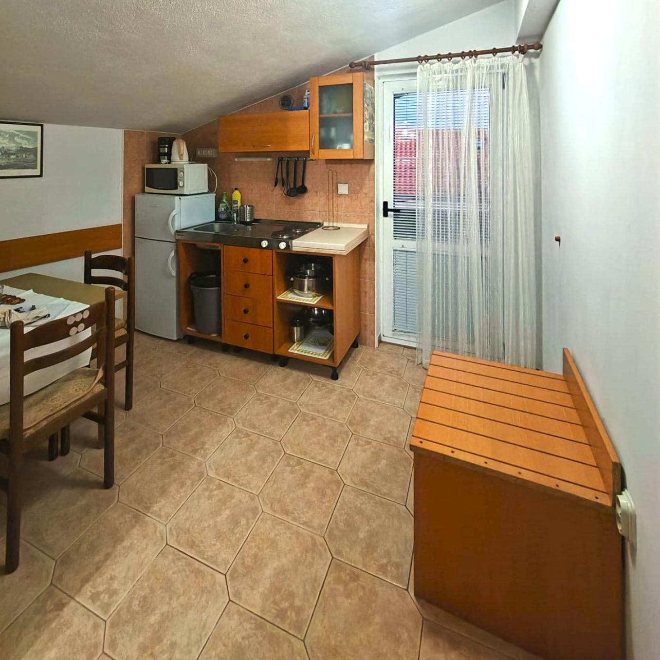 Apartments Turan Centrally Located With Free Parking Igrane Dış mekan fotoğraf