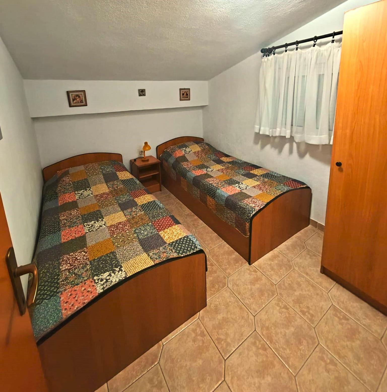 Apartments Turan Centrally Located With Free Parking Igrane Dış mekan fotoğraf